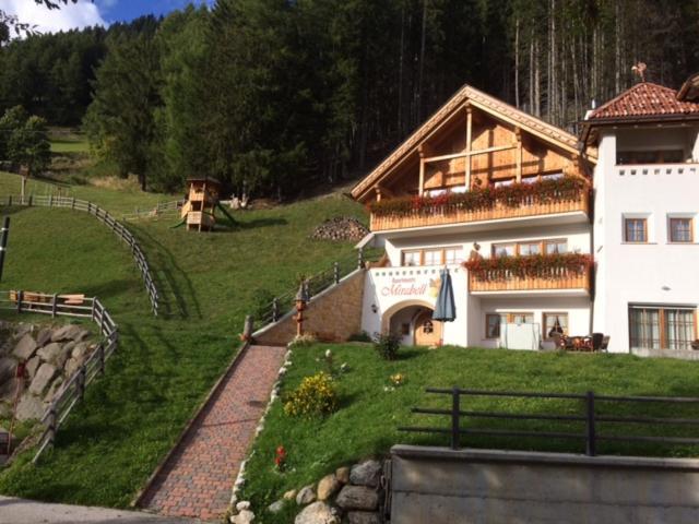 Apartments Mirabell Livinallongo Del Col Di Lana Екстериор снимка