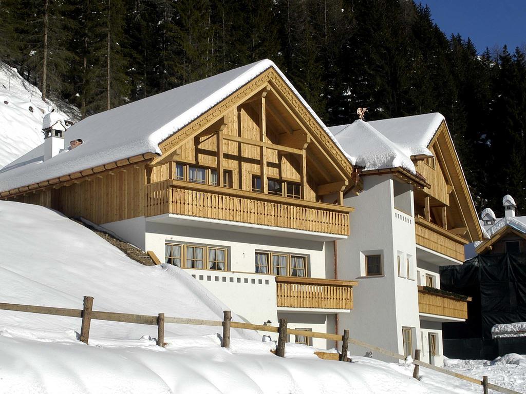 Apartments Mirabell Livinallongo Del Col Di Lana Екстериор снимка