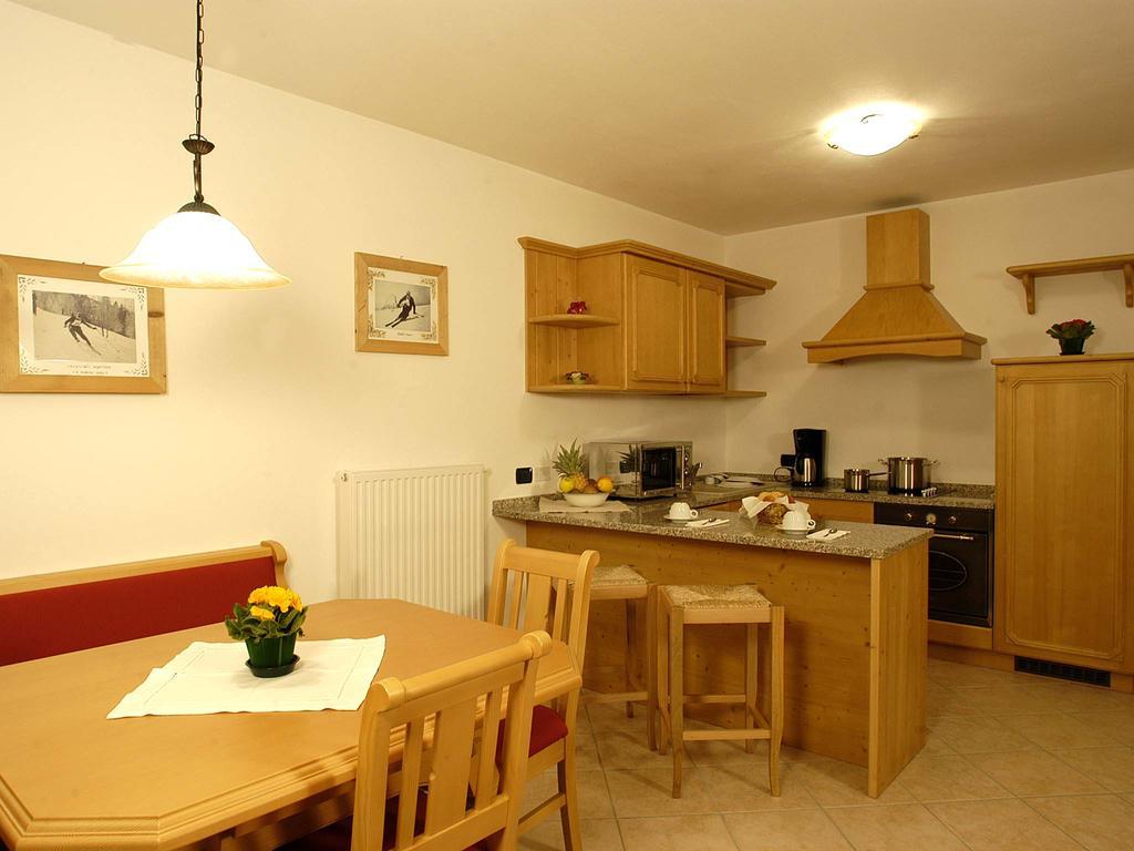 Apartments Mirabell Livinallongo Del Col Di Lana Екстериор снимка