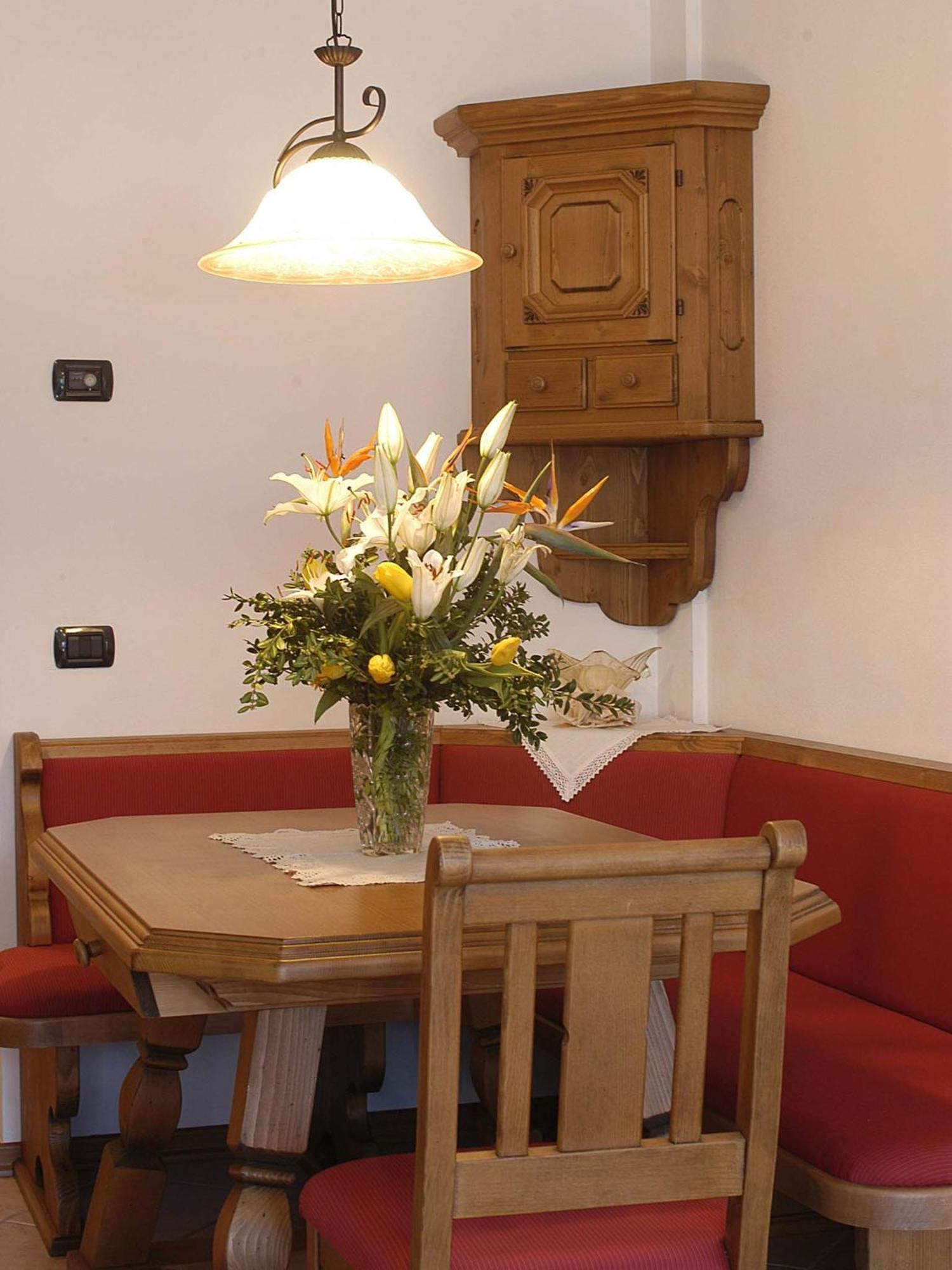 Apartments Mirabell Livinallongo Del Col Di Lana Екстериор снимка