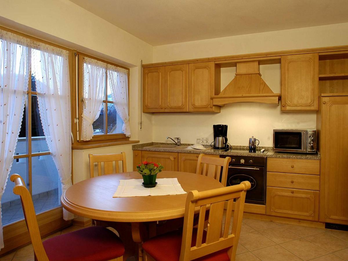 Apartments Mirabell Livinallongo Del Col Di Lana Екстериор снимка